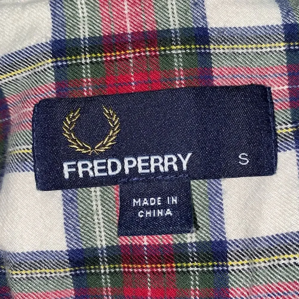 Fred Perry $275 Red & White Plaid Flannel Button Down Shirt sz Small EUC